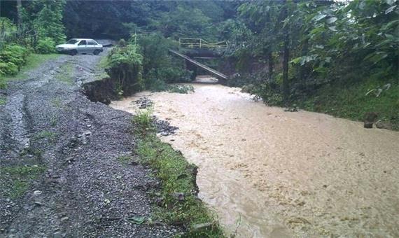 وضعیت بحرانی در مناطق سیل زده تالش/ تخریب تعدادی پل و واحد مسکونی