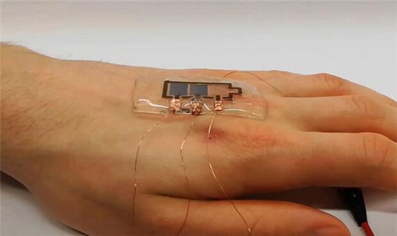 نمایشگر الکترونیکی که روی پوست نصب می‌شود