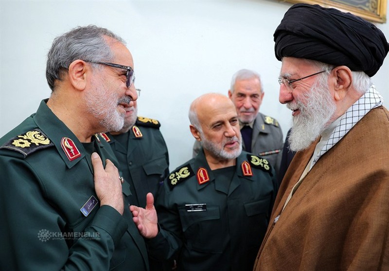گفت‌وگوی شهید شادمانی با رهبر انقلاب بعد از آخرین اعطای درجه در ۲۴ خرداد