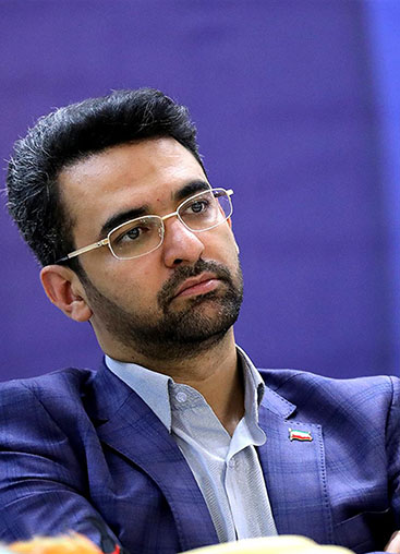 آذری جهرمی: همچنان کارمند وزارت ارتباطات هستم