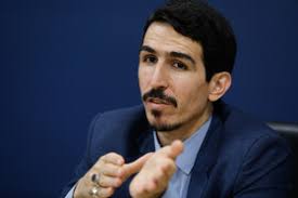 ادعای مالک شریعتی: همسر پروانه سلحشوری برکنار شد