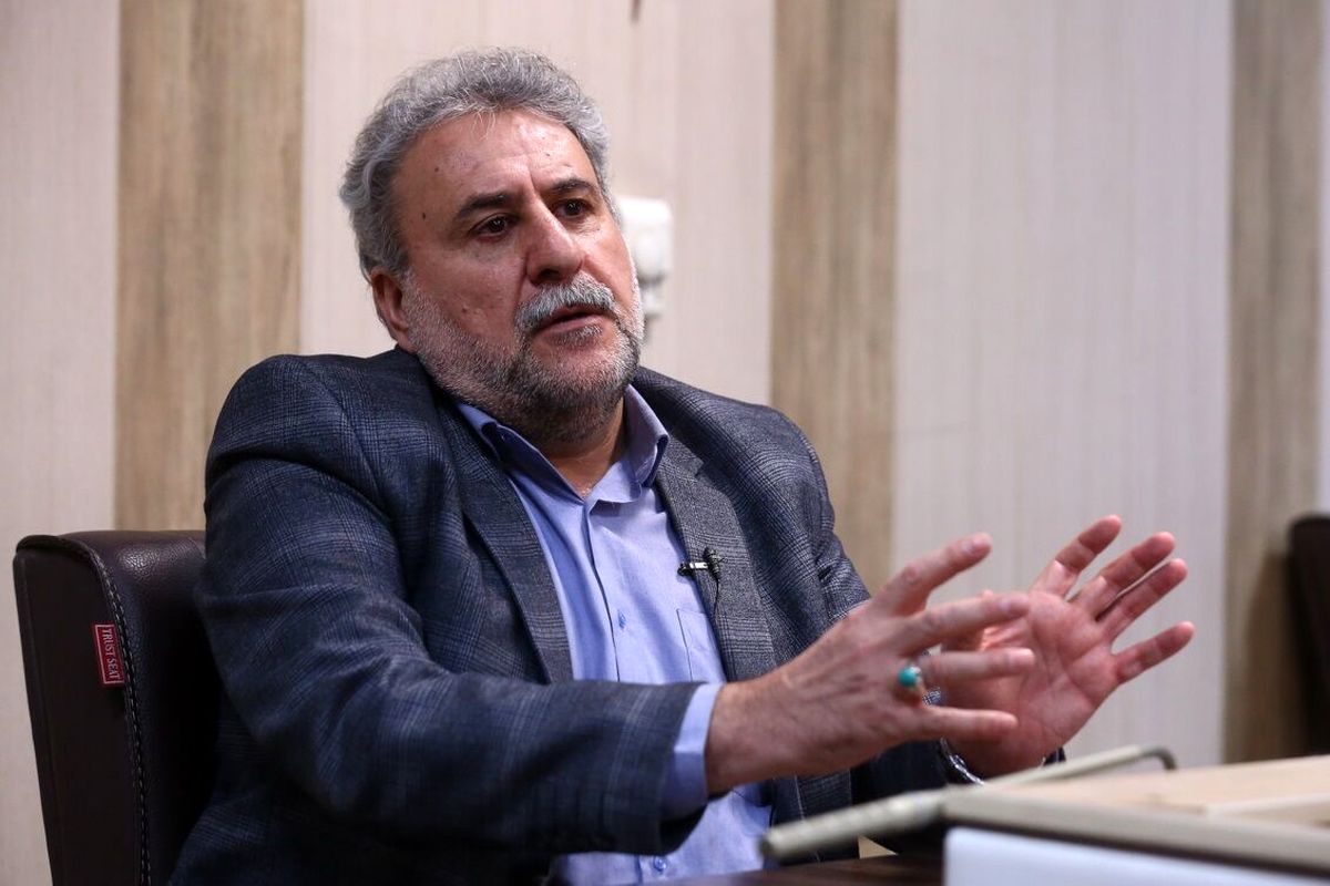 فلاحت‌پیشه: لاریجانی برای علی باقری حکم زد تا تندروها را ساکت کند