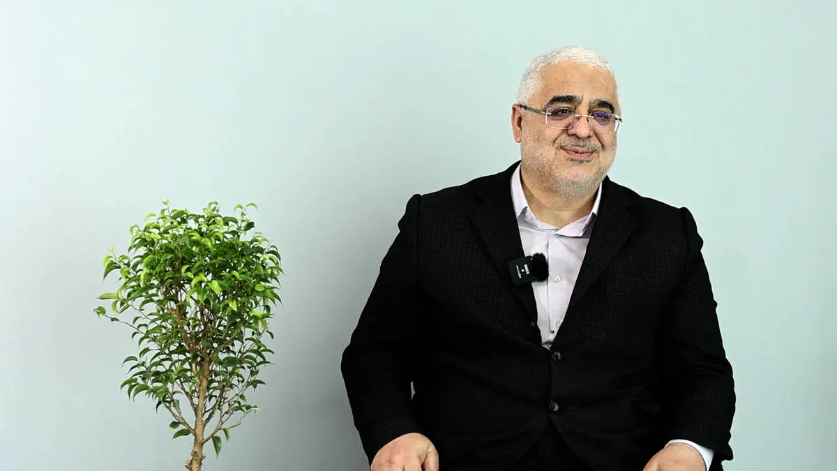نماینده ادوار مجلس: از رهبری در خواست دارم نهادهای موازی‌کار را حذف کنند