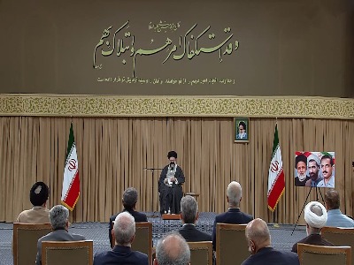 رهبر انقلاب: افزایش تولید نفت موضوع مهمی است