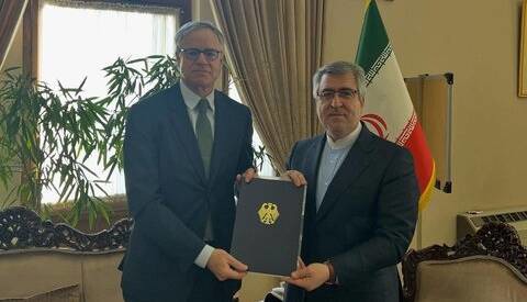 سفیر جدید آلمان در تهران رونوشت استوارنامه‌اش را تقدیم مقام وزارت خارجه ایران کرد