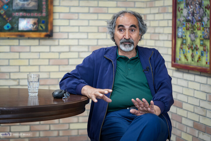 آزاد ارمکی: اگر همین فردا انتخابات برگزار شود طبقه متوسط پشت پزشکیان نمی‌ایستد