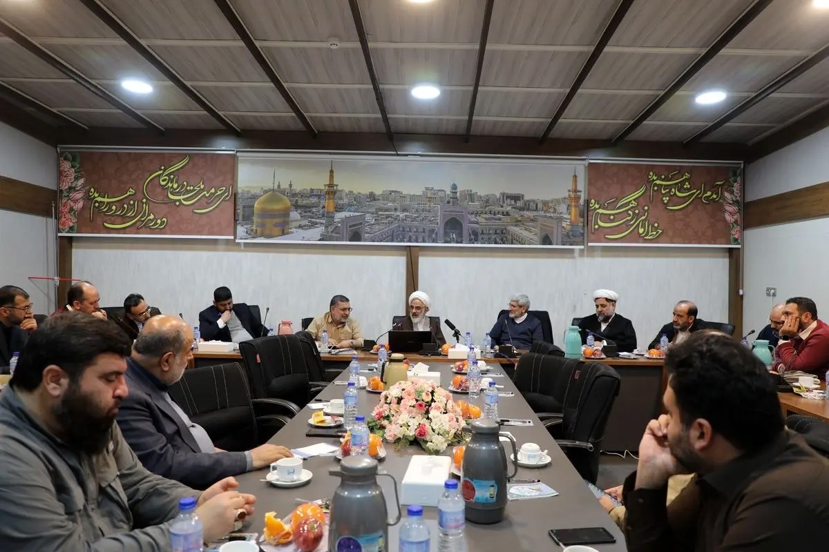 نماینده ولی‌ فقیه در سپاه: دشمنِ شکست‌خورده، به جنگ ذهن‌ها روی آورده است