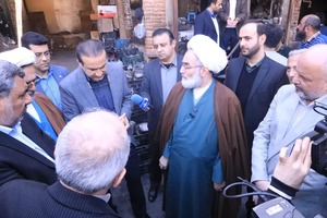 عکس/ امام جمعه رشت: وزیر اقتصاد شخصاً وضعیت بازار آسیب‌دیده رشت را بررسی کند