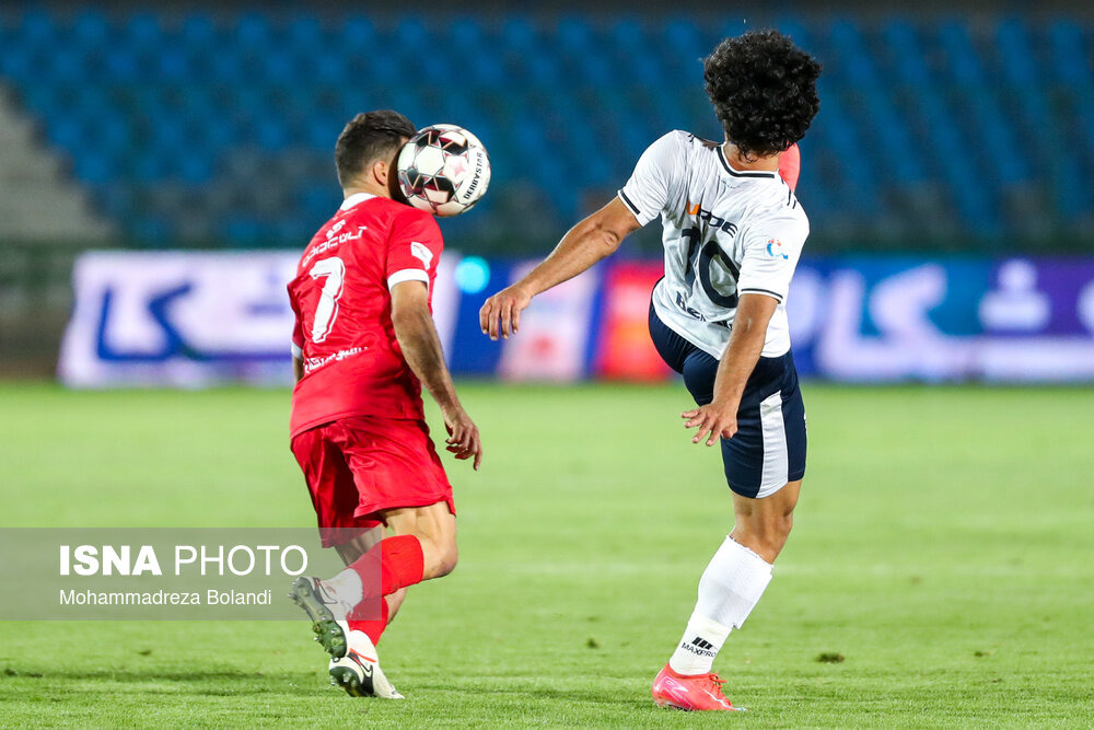 پرسپولیس فرصت صدرنشینی را از دست داد/ مطهری ترمز تارتار را کشید