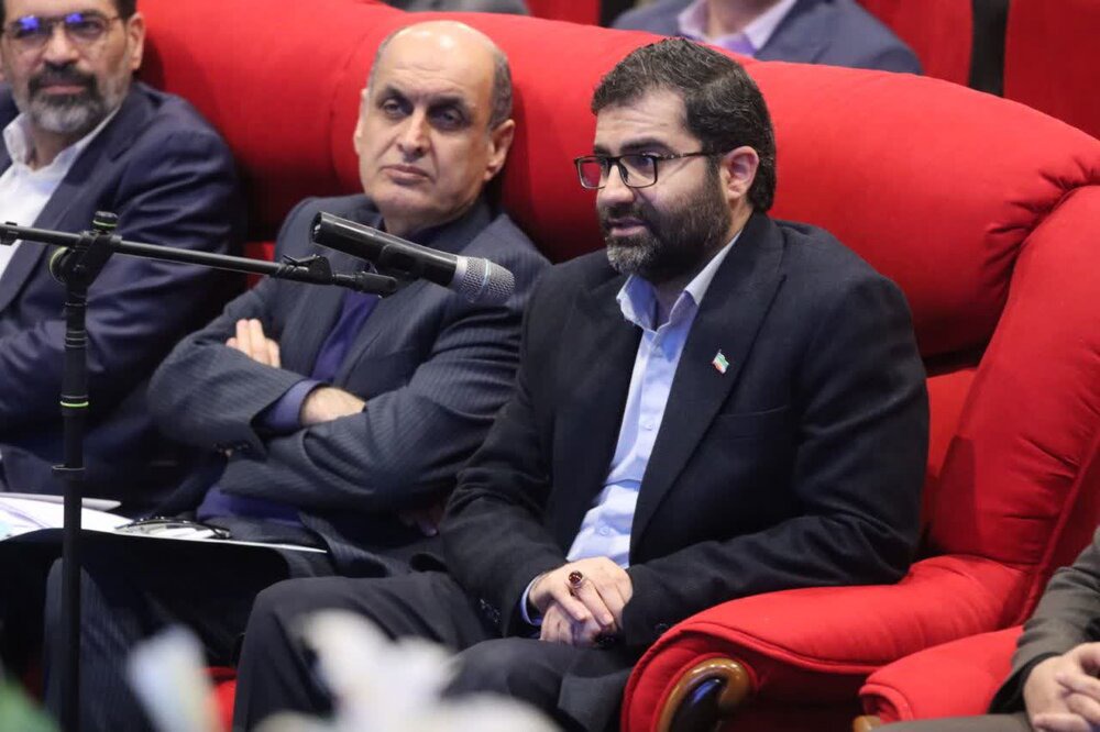 معاون رئیس جمهوری: پیشرفت واقعی در گرو انسجام دولت و سرمایه گذاران است