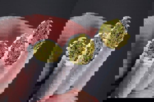 توقیف کامیون حامل سبزیجات با ۷۴ کیلوگرم ماده مخدر در آستارا