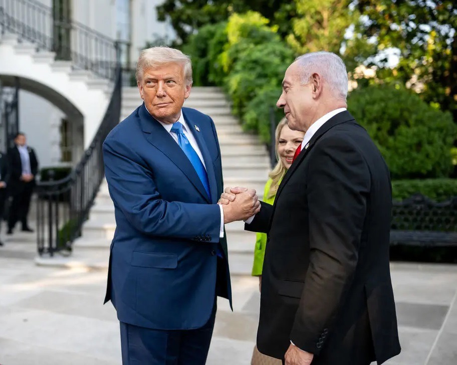 ادعای المانیتور به نقل از منابع آگاه: نتانیاهو به ترامپ گفت «ایرانی‌ها از موشک‌ها و نیرو‌های نیابتی دست نخواهند کشید»