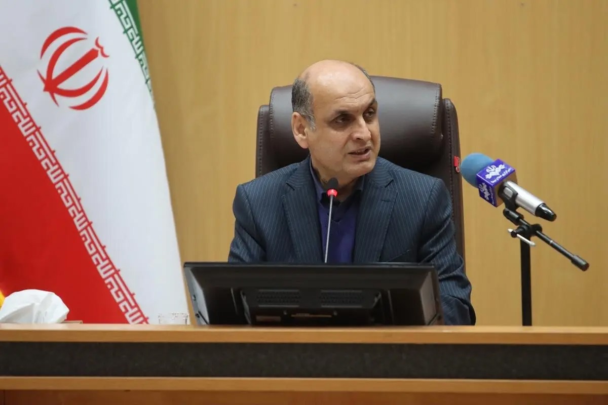 مکلف به خدمت و خوب کردن حال مردم هستیم