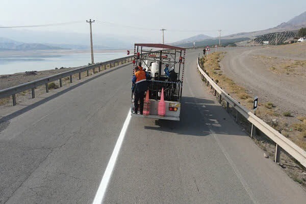 بیش از ۲ هزار کیلومتر از جاده‌های گیلان خط کشی شد