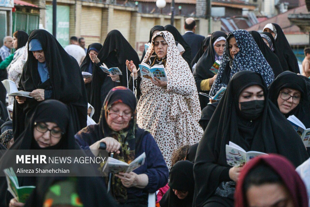 حال و هوای مراسم عرفه در دیار میرزا؛ روزی که دل‌ها به آسمان رفت