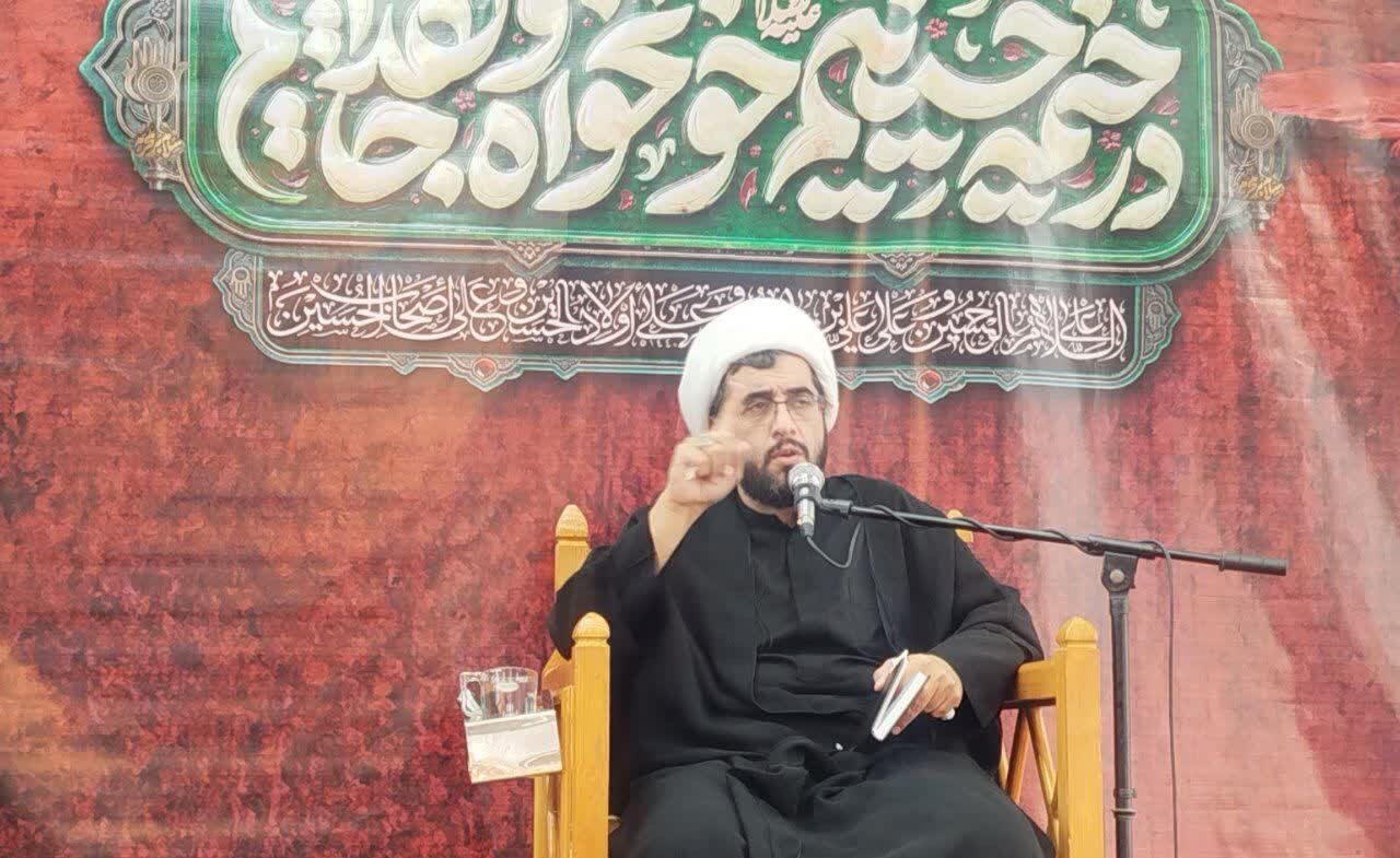 حجت الاسلام مومنی: دوری از اهل‌بیت(ع) خشونت در جامعه را تشدید می‌کند