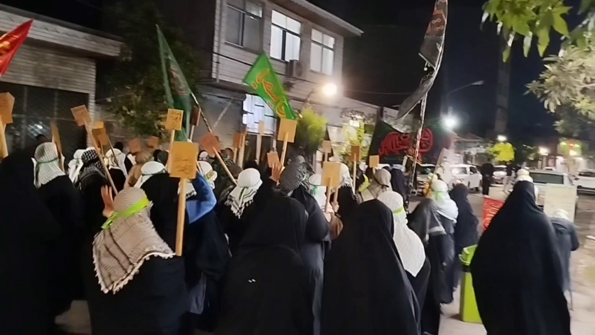 تدفین نمادین شهدای کربلا در آستانه اشرفیه