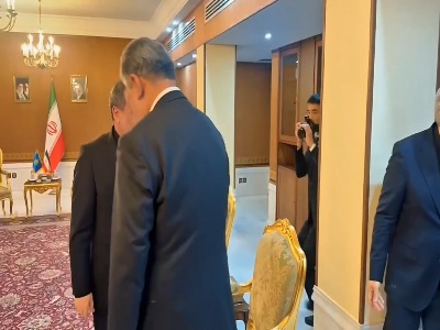 دیدار وزیر امور خارجه قزاقستان با عراقچی