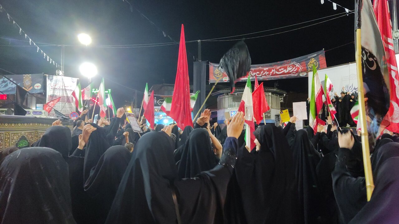 آیین وداع لنگرودی ها با رهبر و قائد شهید امت