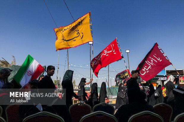 عشق به حسین(ع) مرز ندارد؛ زائران گیلانی در مسیر پیاده‌روی اربعین
