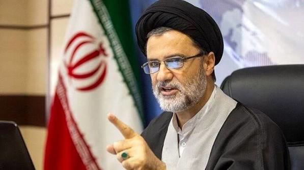 انتقاد نبویان از اظهارات بقایی درباره همکاری ایران و عمان در تنگه هرمز