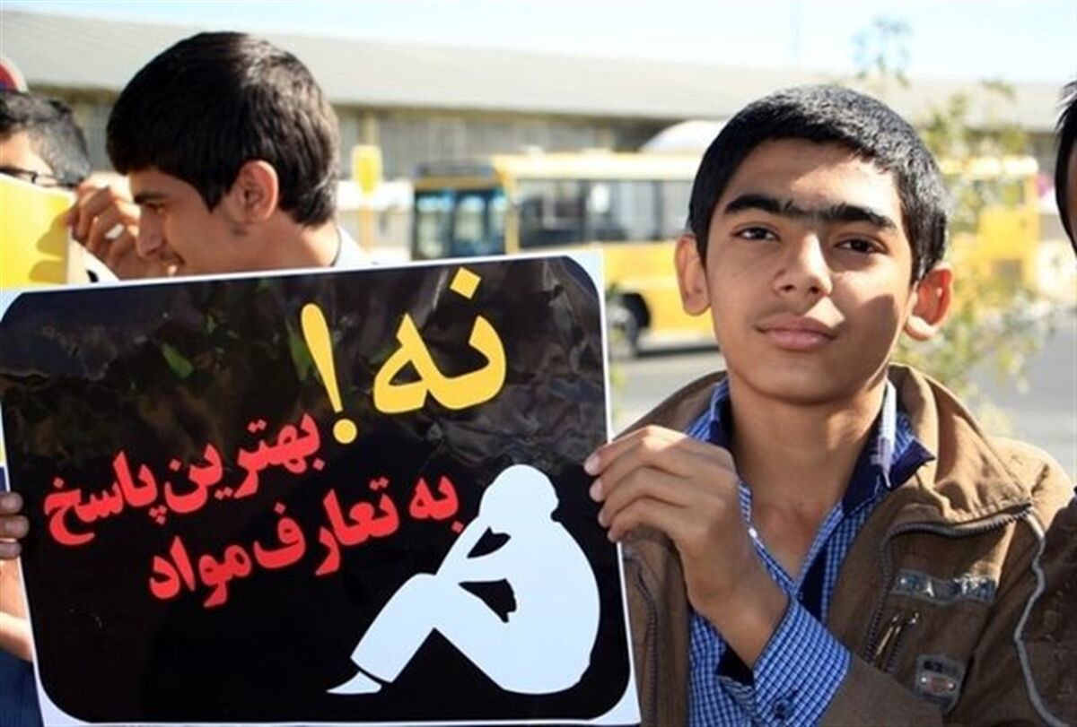 ۶۰۰ جلد کتاب در حوزه درمان و پیشگیری از اعتیاد به کتابخانه‌های گیلان اهدا شد