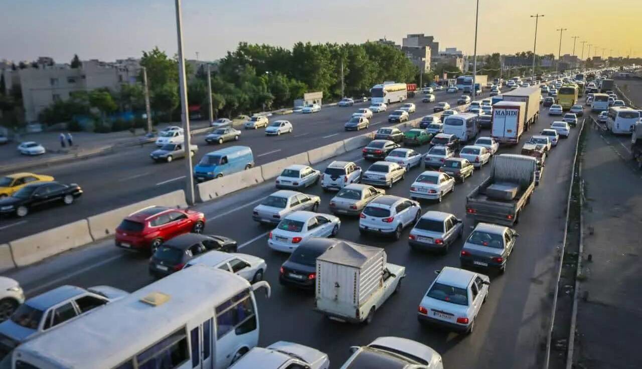 جاده چالوس یکطرفه است