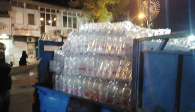 کمک ۹۰ میلیون تومانی شهروندان لنگرودی برای تامین آب معدنی رزمندگان