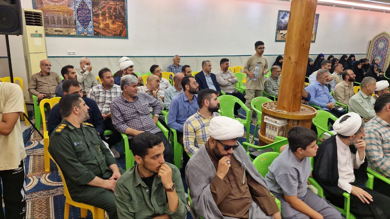 نشست بصیرتی در حسینیه شهدای سیاهکل