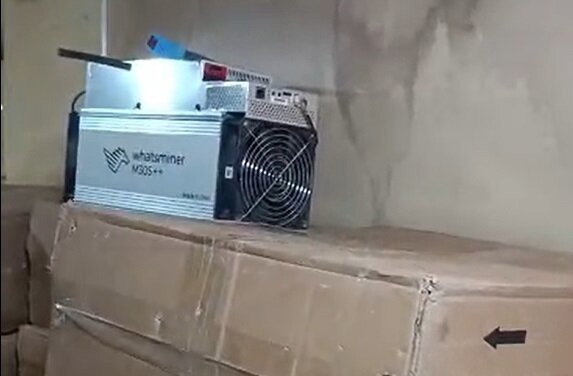 کشف دستگاه‌های قاچاق استخراج رمزارز در بندرعباس