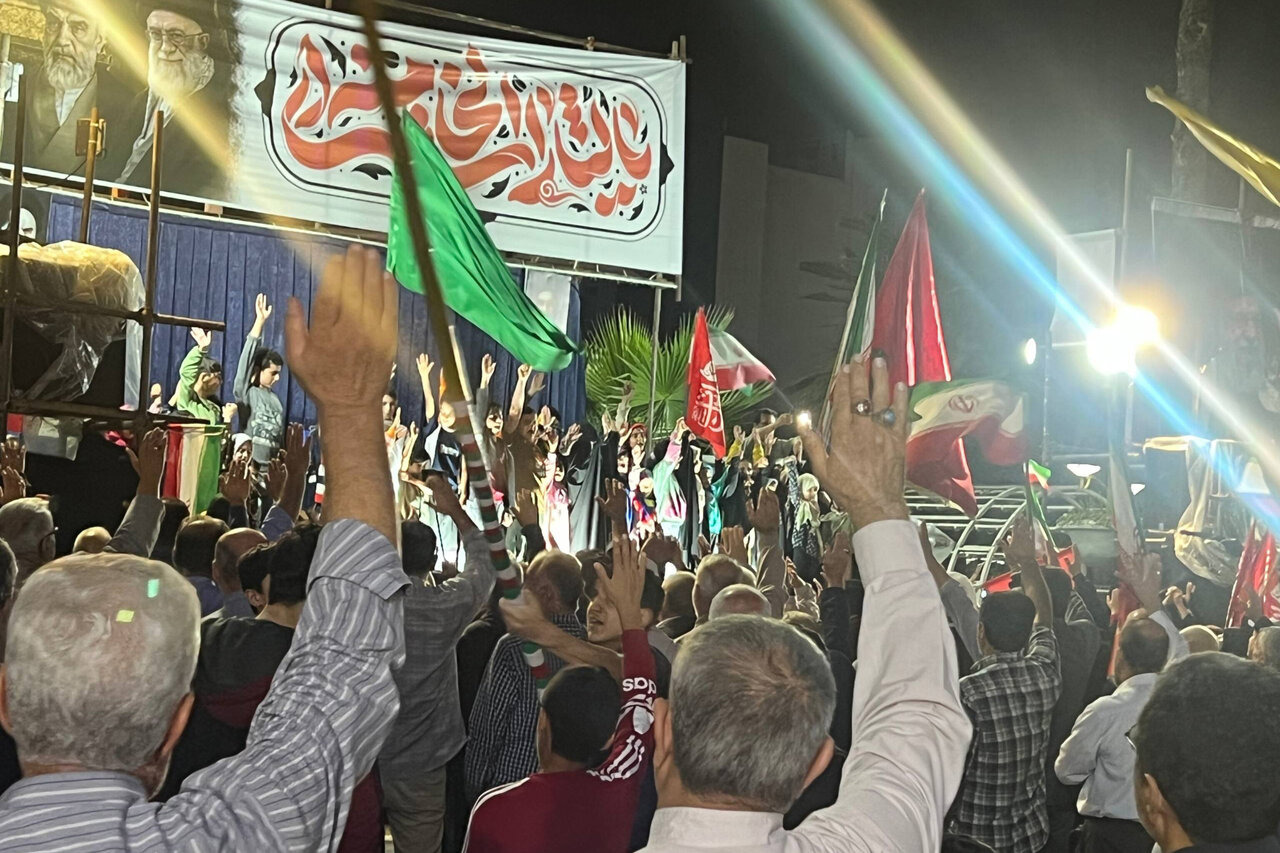 قرار صد و نود و سوم مردم فومن در میدان