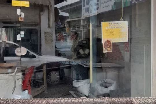 مهر و موم نانوایی متخلف در تالش به دلیل عدم رعایت موازین بهداشتی