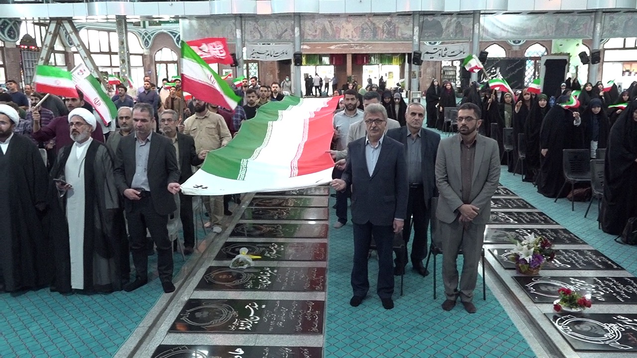 برگزاری مراسم پرچم گردانی دانشجویان