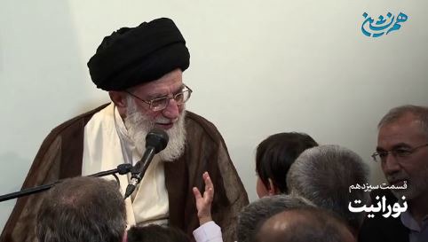 لحظاتی منتشرنشده از دیدارهای صمیمانه خانواده‌های معظم شهدا با رهبر شهید انقلاب