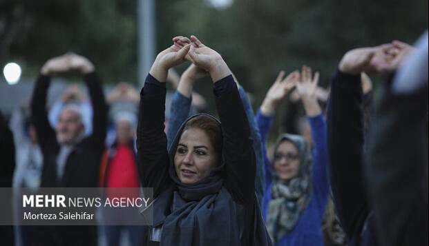 ورزش می‌تواند به زنان یائسه کمک کند تا احساس بهتری داشته باشند