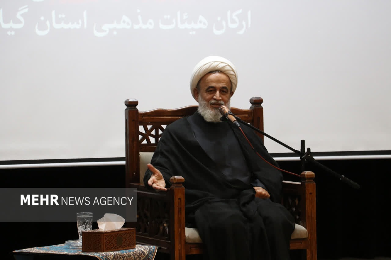 پناهیان: تواضع و اصلاح ادبیات دینی راه جذب مخاطبان به هیئات مذهبی است