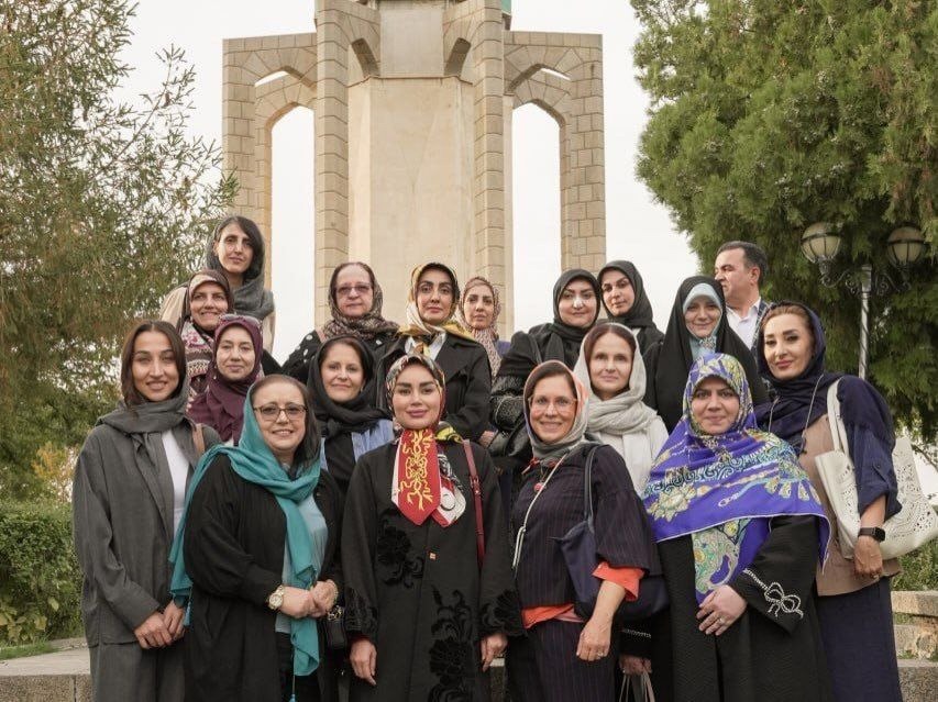 تور ایرانگردی همسران سفیران مقیم ایران با سرلیدری همسر عراقچی