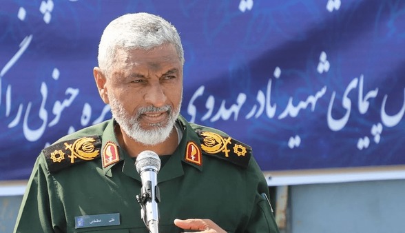 ابلاغ سلام سردار عظمایی به خانواده مهندس نخبه شهید محمد مولوی